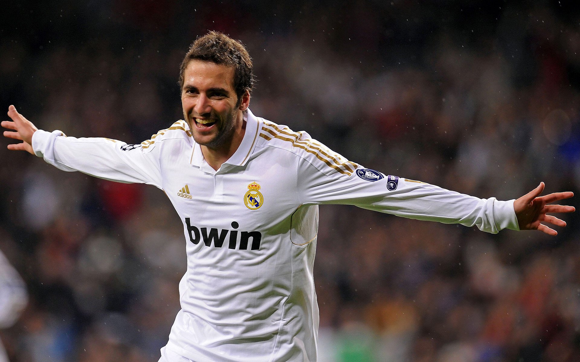 开云体育下载-欧洲足球冠军联赛燃情继续，高潮接连上演，欧洲足球冠军联赛2021